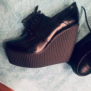 Black Platforms